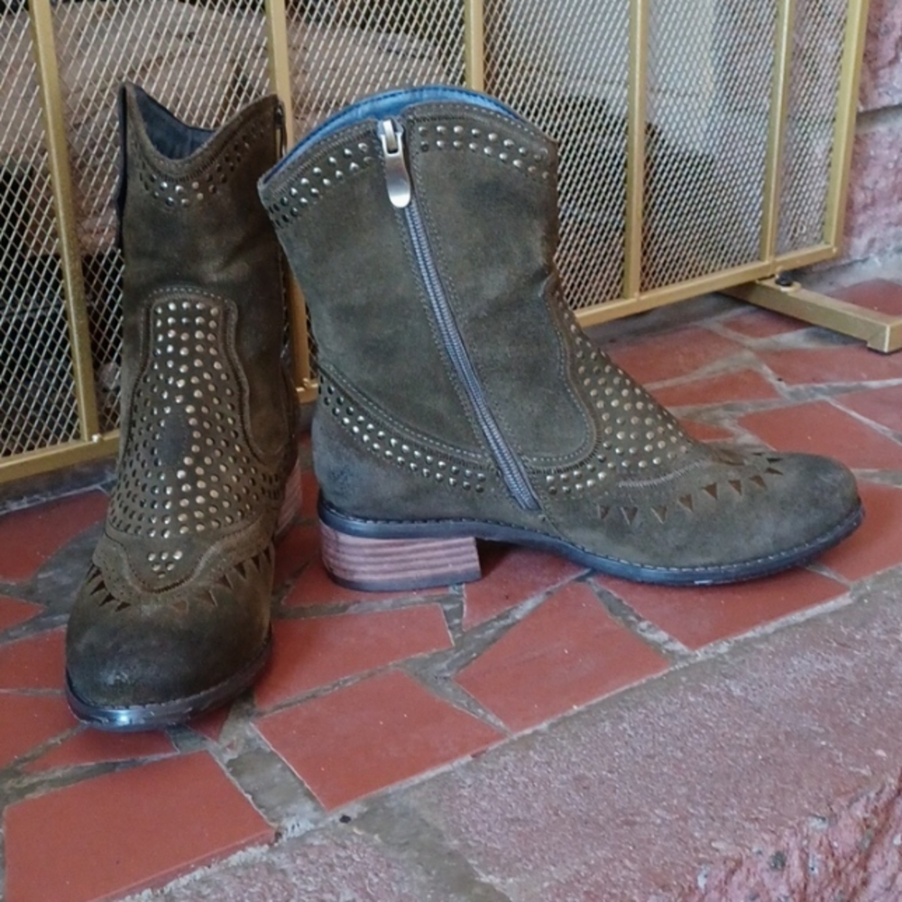 L'Artiste - Sarita Spring Step Green Suede Leather Western/Boho Boots EUC - Picture 11 of 14